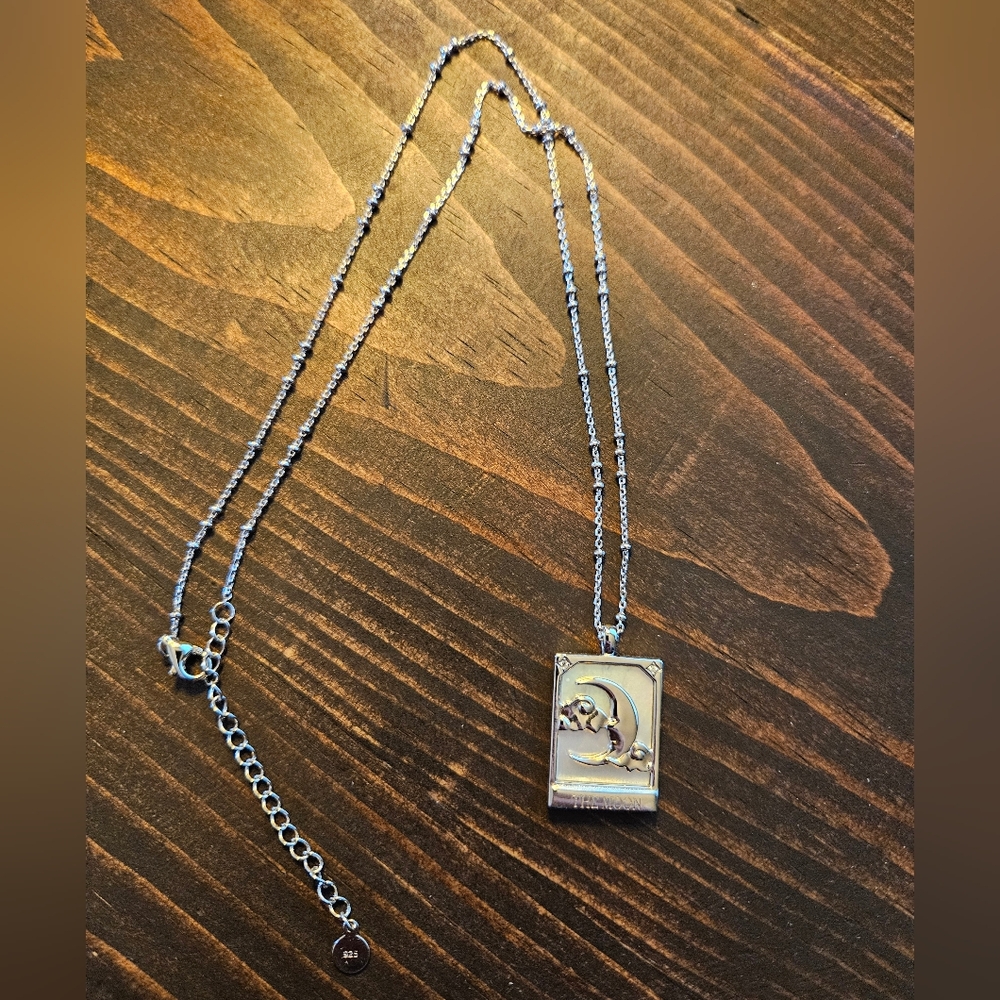 Evenfall Jewelry The Moon Tarot Card Talisman Pendant - Picture 4 of 8